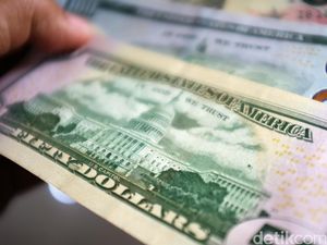 Dolar AS Melemah ke Rp 13.071