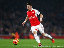 Oezil Ajak Para Pemain Jerman Merumput di Inggris