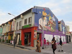 Jalan-jalan ke Little India dan Lihat Mural Bertebaran di Sudut Jalan