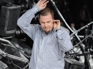 Bukti Film Biografi Desainer Alexander McQueen Bukan Sekadar Rumor