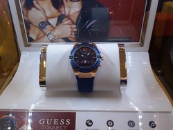Guess Rilis Jam Tangan Pintar yang Bisa Terima Telepon Hingga Memotret