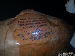 Salah Tulis di Prasasti Kereta Cepat yang Diteken Jokowi Sudah Diperbaiki