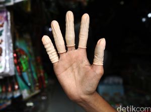 Ditemukan Mainan Anak Mirip Kondom di Jakarta