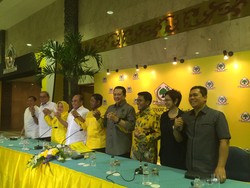 Seperti PAN, Golkar Kubu Ical Tetap di KMP Meski Dukung Pemerintah