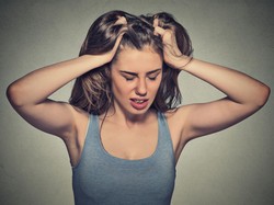 4 Kesalahan yang Perlu Dihindari untuk Pemilik Rambut Kering