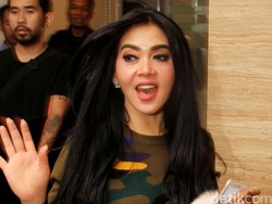 Soal Gaya, Syahrini: Kecetaran Nomor 1, Kenyamanan Nomor 10