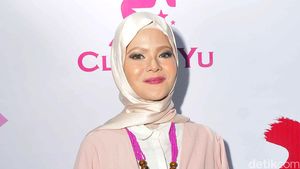 Gaya Berhijab ala Terry