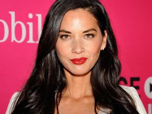 Kesalahan Makeup yang Membuat Wajah Olivia Munn Hancur