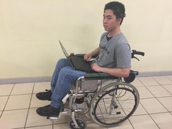 Kursi Roda Sinyal Otak Masih Disempurnakan Tapi Sudah Ada yang Pesan