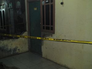 Polisi Selidiki Peran Terduga Teroris Bekasi dan Dana dari Suriah Polisi Selidiki Peran Terduga Teroris Bekasi dan Dana dari Suriah