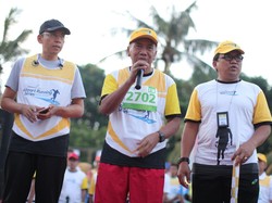 Seribu Pelari Rasakan Sensasi Berlari di Atas Landasan Pacu Pertama di Dunia