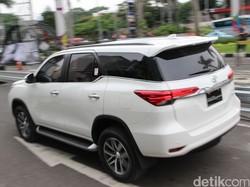 Diskon PPnBM Diteken Sri Mulyani, Harga Innova-Fortuner Siap Turun
