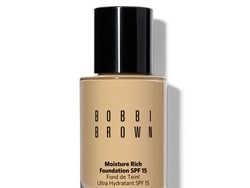 Editors Choice: 5 Rekomendasi Foundation untuk Pemilik Kulit Kering