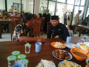 Bupati Pasuruan Sarapan Bareng Puluhan eks Gafatar