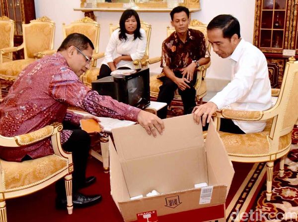 Jokowi Undang Kusrin ke Istana
