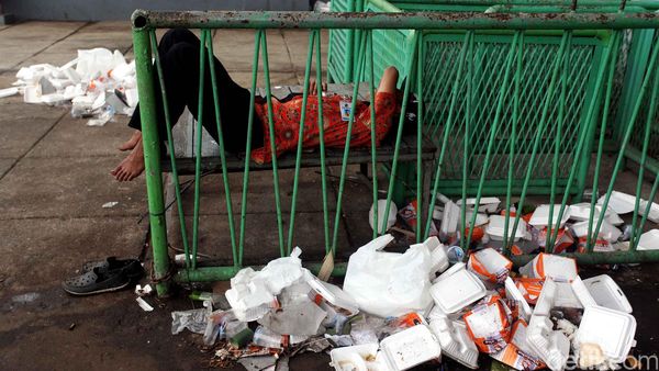 Sampah Menumpuk di SUGBK