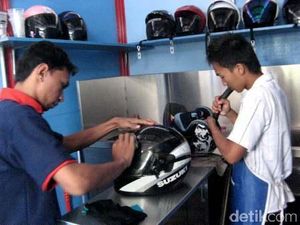 Sering Mencuci Helm? Ini Dampaknya