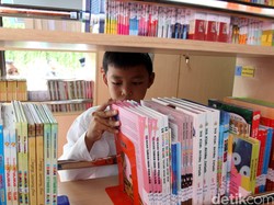 Pemprov DKI Targetkan Guru dan Siswa Baca 5 Juta Judul Buku Dalam Setahun
