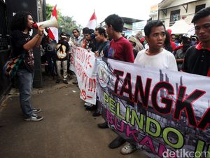 Pendukung dan Anti R.J Lino Ramaikan Putusan Praperadilan Pendukung dan Anti R.J Lino Ramaikan Putusan Praperadilan
