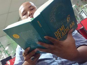 Prof Ronny: Abuse of Power Hakim Berdaya Rusak Teramat Hebat Prof Ronny: Abuse of Power Hakim Berdaya Rusak Teramat Hebat