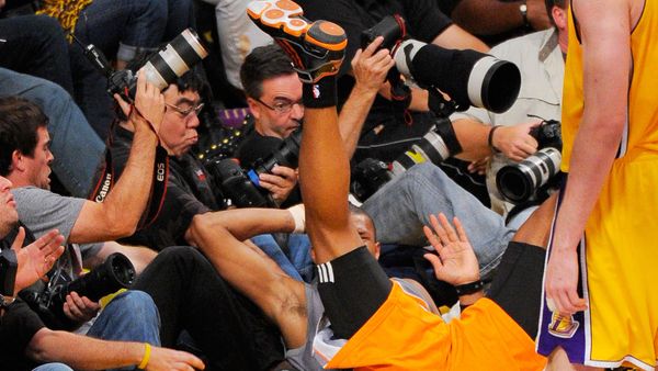 Kelakuan Lucu Para Fotografer Olahraga