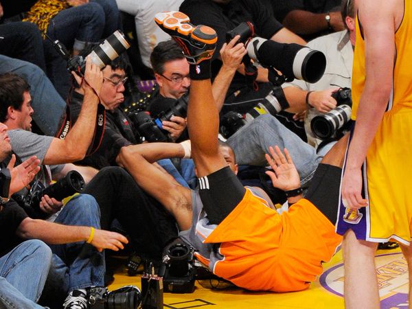 Kelakuan Lucu Para Fotografer Olahraga