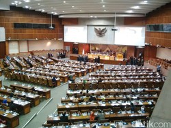 Pelantikan Tim Pengawas Intelijen DPR Menuai Kontroversi