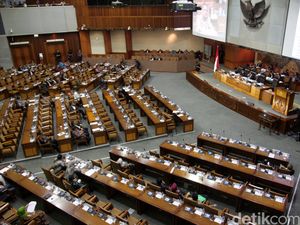 DPR Tunggu Draf Revisi UU Terorisme dari Pemerintah DPR Tunggu Draf Revisi UU Terorisme dari Pemerintah