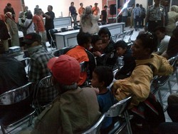 Polisi Kawal Zona Penampungan Warga Jabar Eks Gafatar di Cimahi