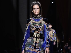 Balmain Rilis Koleksi Busana Terinspirasi Tren di Media Sosial