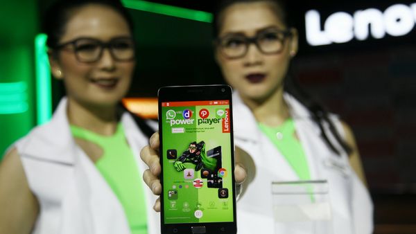 Lenovo Vibe P1: Tahan 81 Jam!