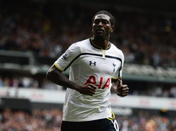 Palace Rekrut Adebayor