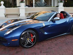 Ferrari Mulai Kirim Model F60 di Amerika Serikat Ferrari Mulai Kirim Model F60 di Amerika Serikat