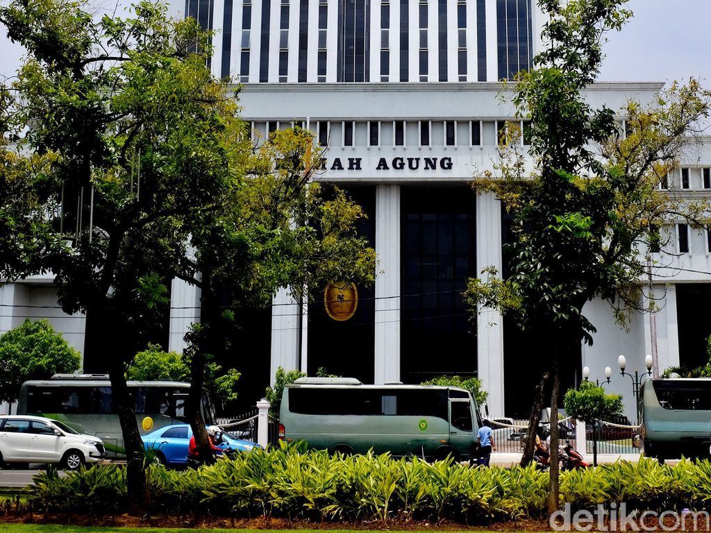Tentang Mahkamah Agung RI: Tugas, Fungsi dan Profil Singkat Ketuanya Tentang Mahkamah Agung RI: Tugas, Fungsi dan Profil Singkat Ketuanya
