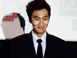 Alami Kecelakaan, Lee Kwang Soo Vakum Sementara di Running Man