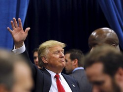 Ini Pertanyaan Penyiar Berita Fox News yang Bikin Trump Kesal