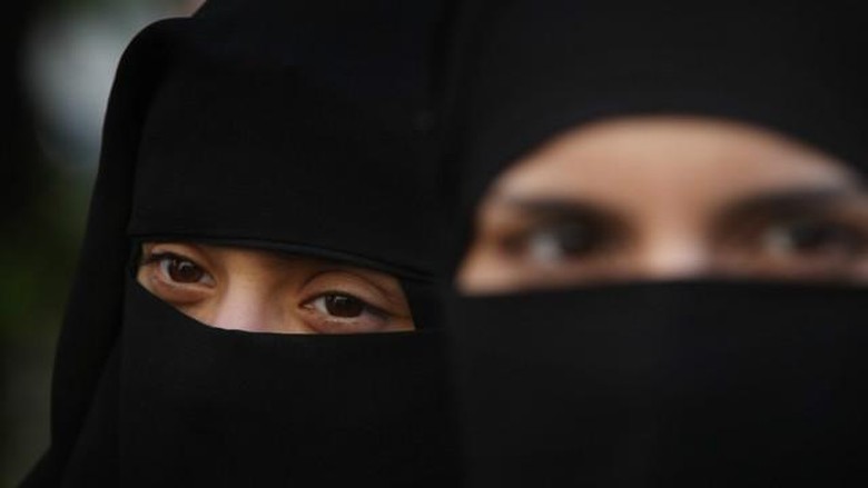 Salah Kaprah Kelakar Menarik Cadar Salah Kaprah Kelakar Menarik Cadar