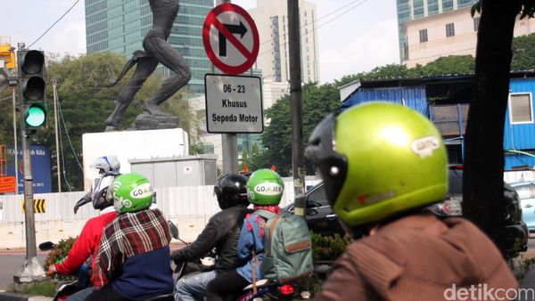 Motor Akan Dilarang Melintas di Jalan Sudirman