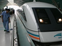 Teknologi Tercepat di Asia: Kereta Maglev Sampai Si Raja Jalanan