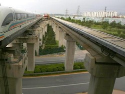 PT SMI Selesaikan Studi Kelayakan Proyek Kereta Ekspres Bandara Halim-Soetta
