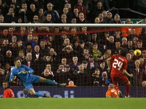 Kalahkan Stoke via Adu Penalti, Liverpool Lolos ke Final