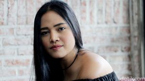Neonomora Alter Ego Ratih Suryahutamy