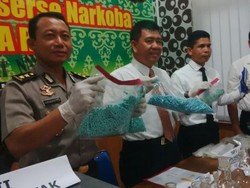 Tangkap Bandar Narkoba di Pekanbaru, Polisi Temukan 7.850 Butir Ekstasi