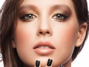 Hindari 7 Kesalahan Ini Saat Manicure di Rumah Hindari 7 Kesalahan Ini Saat Manicure di Rumah
