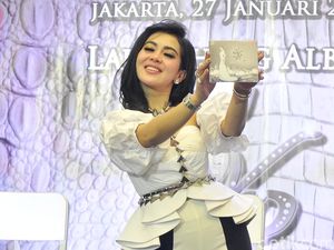 Heboh Syahrini yang Diduga Sindir Luna Maya dalam Foto Rio Motret