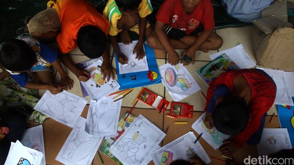 Menghilangkan Trauma Pada Anak Eks Gafatar