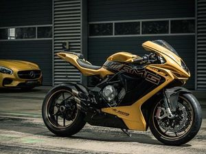Mercedes Lepas Saham MV Agusta Mercedes Lepas Saham MV Agusta