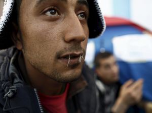 Aksi Jahit Mulut, Minta Pekerjaan