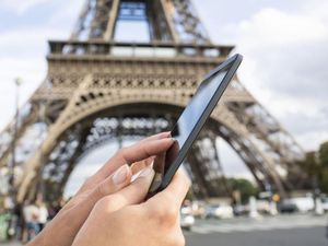 Perhatikan Hal Ini Sebelum Posting Foto Anak di Medsos