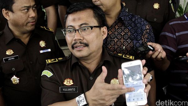 Jaksa Yulianto Laporkan Harry Tanoe ke Bareskrim